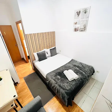 Luxury Flats, Ideal For Tourists Apartment *